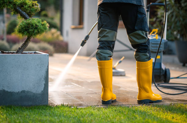 Best Commercial Pressure Washing  in High Rolls, NM